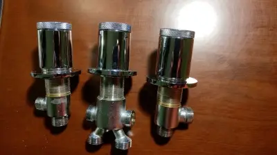 BATERIA ZAWÓR GŁOWICA DO WANNY Z HYDROMASAŻEM BATERII NAWANNOWEJ OTWOROWEJ