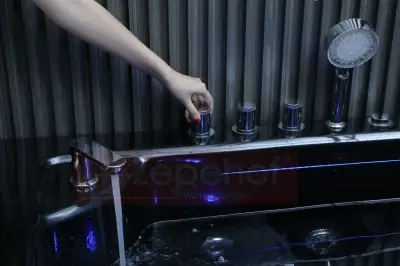 Wirujące dysze czarna Wanna z hydromasażem EG-015 narożna 150cmx150cmx65cm spadające SOPLE LEDowe HIT!