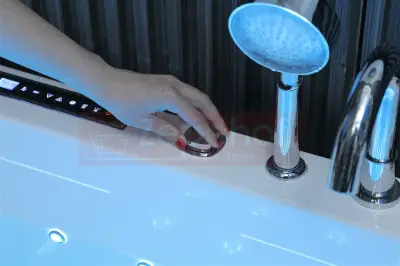 Wanna z hydromasażem EB-802 prostokątna 150cmx75cmx61cm DYSZE OBROTOWE, WODOSPADY, PILOT