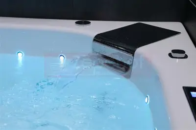 Wanna z hydromasażem EB-D025 narożna 140cmx140cmx60cm Ambiente z podgrzewaczem+pilot