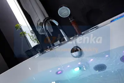 Wanna z hydromasażem LS-4470 170cmx80cmx58cm chromoterapia podgrzewacz