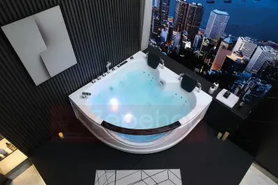 Wirujące dysze Wanna z hydromasażem EG-015 narożna 150cmx150cmx65cm spadające SOPLE LEDowe HIT!