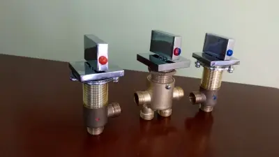 BATERIA NAWANNOWA ZAWÓR ZAWORY GŁOWICA KOMPLET 3 SZTUKI WANNA Z HYDROMASAŻ