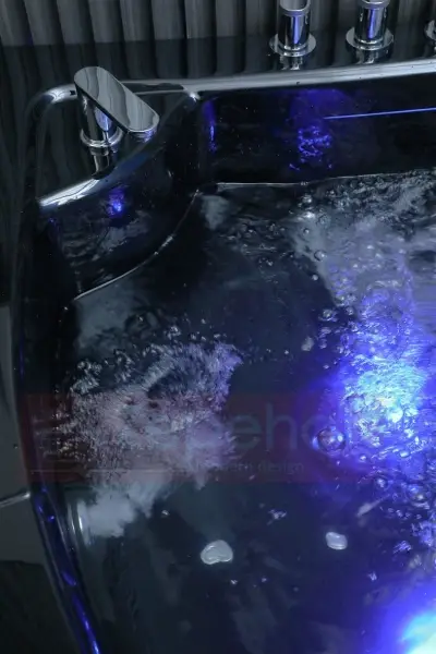 Wirujące dysze czarna Wanna z hydromasażem EG-015 narożna 150cmx150cmx65cm spadające SOPLE LEDowe HIT!