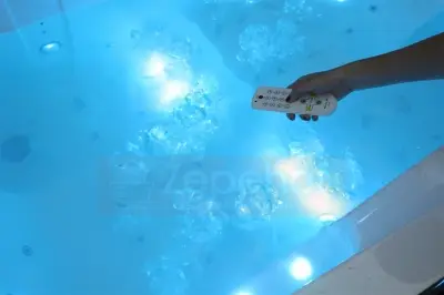 Wanna z hydromasażem K-700 dla 2-óch osób prostokątna 180cmx120cmx65cm DYSZE LEDOWE, PILOT