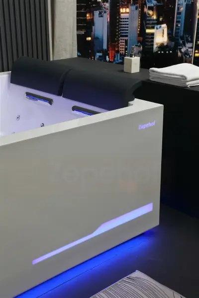 Wirujące dysze Wanna z hydromasażem EB-100 prostokątna 180cmx120cmx66cm Wodospad LED x 2+Ambiente z podgrzewaczem+pilot