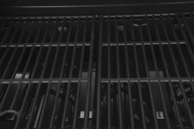 Grill gazowy Garmaz Premium Line 17,2kW 5+1 palników E70J61J25-SB pokrętła LED