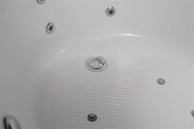 Wanna z hydromasażem EB-101 L LEWA  prostokątna 170cmx101cmx63cm  DYSZE OBROTOWE, PILOT