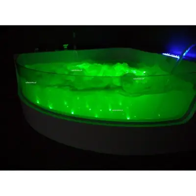 Wanna z hydromasażem C-3131 LED ZEWNĘTRZNY narożna 150cmx150cmx59cm chromoterapia