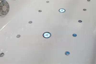 Dysze obrotowe Wanna z hydromasażem EB-373 L prostokątna 166cmx81cmx63cm lewa