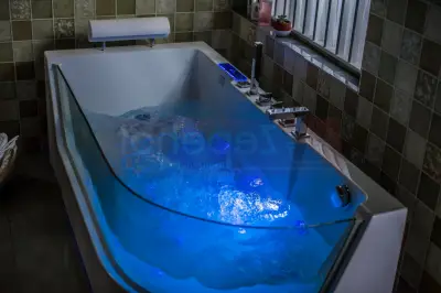 Wanna z hydromasażem CL-3133 prostokątna 170cmx80cmx59cm prawa
