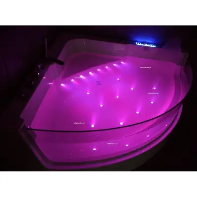 Wanna z hydromasażem C-3131 LED ZEWNĘTRZNY narożna 150cmx150cmx59cm chromoterapia