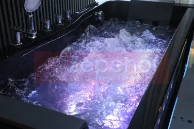 Obrotowe dysze czarna wanna z hydromasażem EB-7066 prostokątna 170cmx78cmx61cm Wodospad LED x 2+Ambiente z podgrzewaczem+pilot