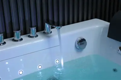 Wanna z hydromasażem EB-185 weiß prostokątna 170cmx85cmx58cm DYSZE OBROTOWE, MASAŻE KARKU, WODOSPADY, PILOT